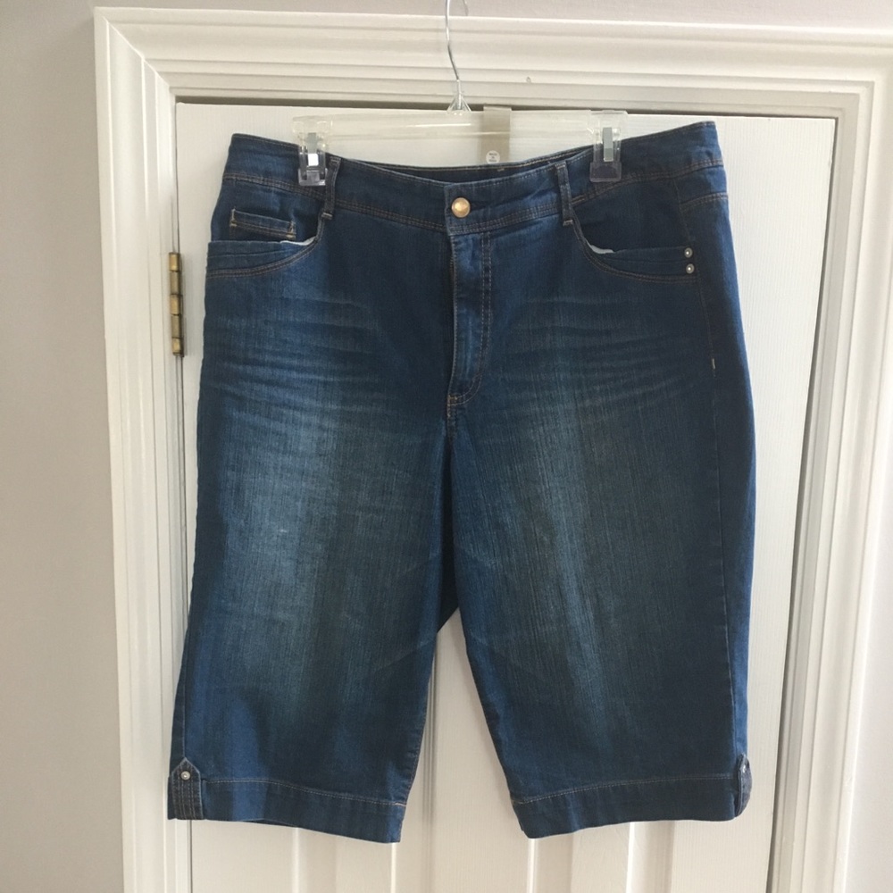 Your ‘go to’,  easy, goes with everything shorts